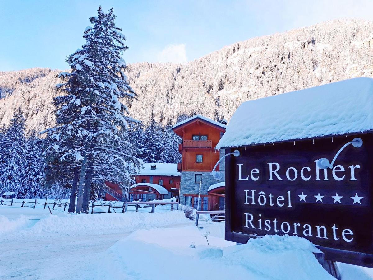 Le Rocher Hotel Champoluc Exterior photo